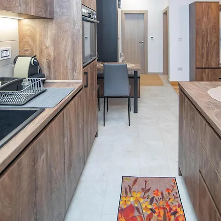 Garfield 아파트 *